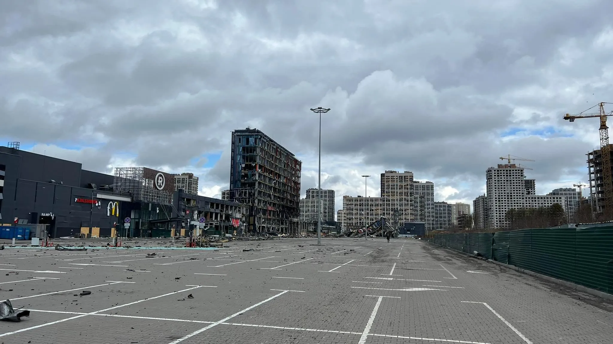 Київ після російських обстрілів Київ після російських обстрілів