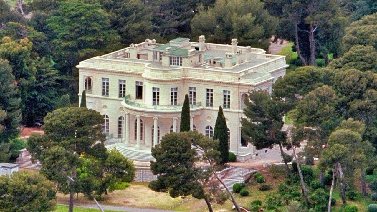 Франция заморозила имения Абрамовича и других российских олигархов почти на 1 миллиард долларов - 24 Канал Франция заморозила имения Абрамовича и других российских олигархов почти на 1 миллиард долларов - 24 Канал