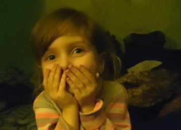 Хочу, щоб мене евакуювали, – маленька дочка захисниці Маріуполя Аліса просить про допомогу