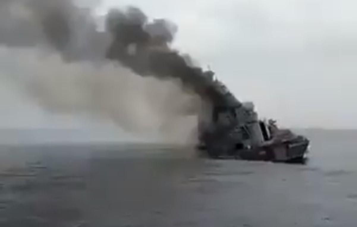 Як палала і тонула "Москва": з'явилося видовищне відео - 24 Канал Як палала і тонула "Москва": з'явилося видовищне відео - 24 Канал