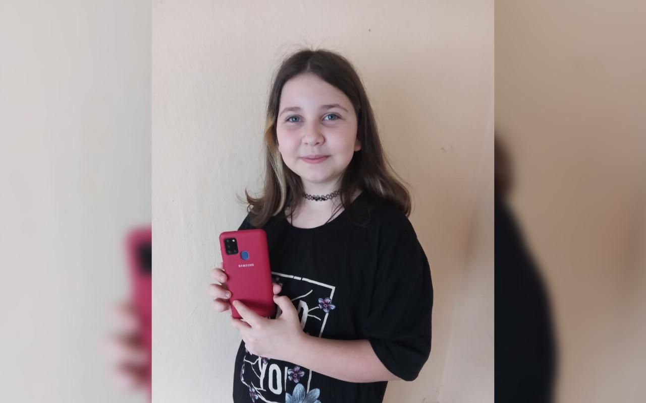 Бійці ЗСУ повернули 10-річній дівчинці відібраний окупантами телефон: дивовижна історія - 24 Канал Бійці ЗСУ повернули 10-річній дівчинці відібраний окупантами телефон: дивовижна історія - 24 Канал