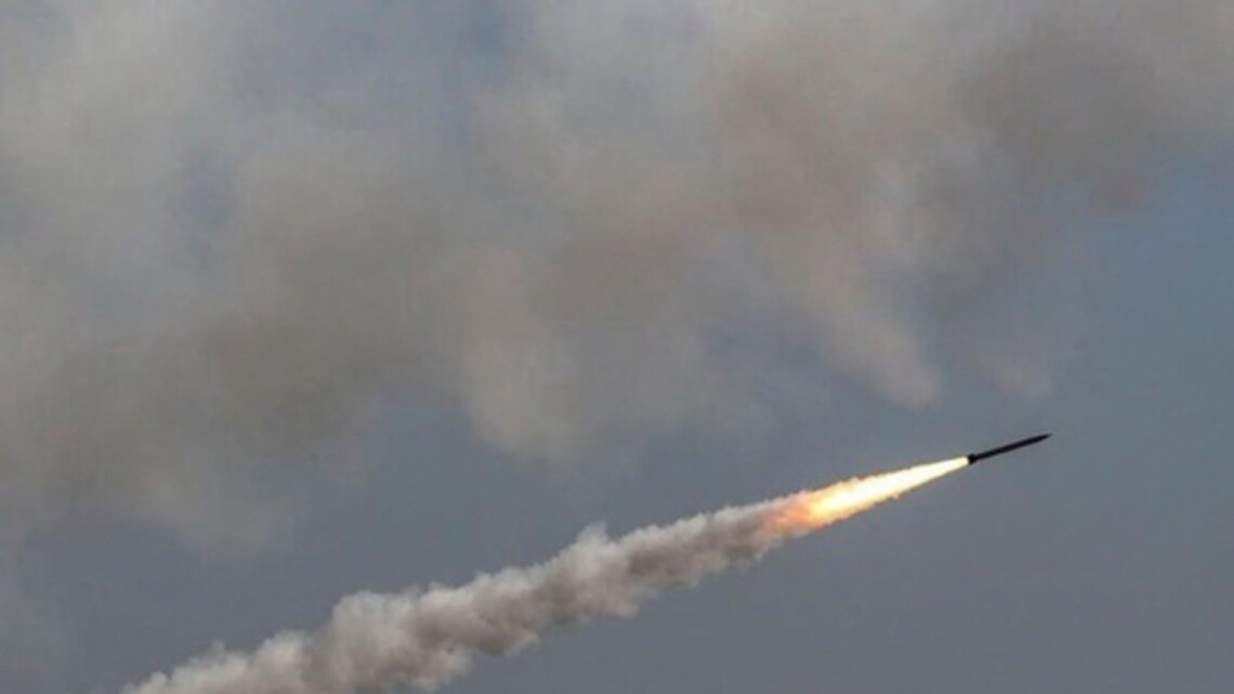 Опасность ракетных и бомбовых ударов по стране до сих пор есть – Залужный просит не игнорировать сирены - 24 Канал