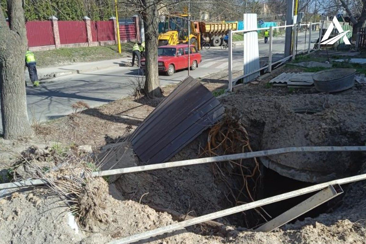 На Киевщине стартовала уборка Ворзеля – Укравтодор - 24 Канал На Киевщине стартовала уборка Ворзеля – Укравтодор - 24 Канал