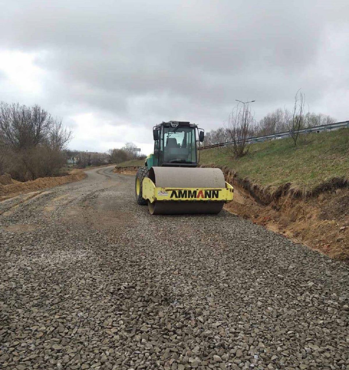 В Черниговской области расчищают дороги и восстанавливают мобильную связь - 24 Канал