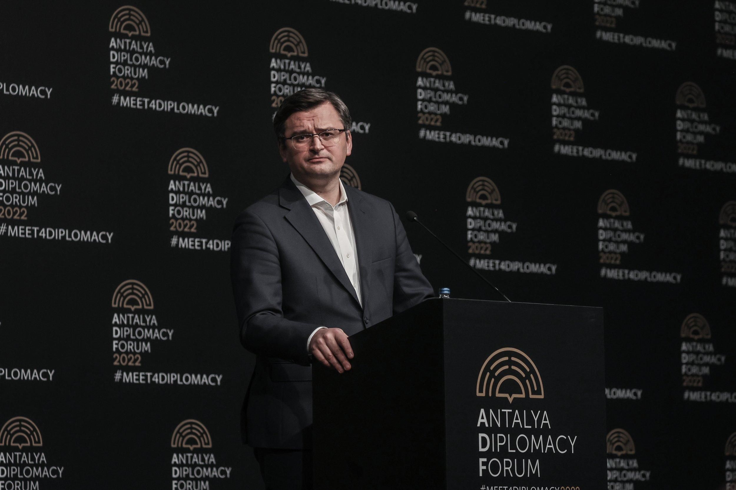 Кулеба прибув до Болгарії, аби зустрітися з керівництвом країни - 24 Канал Кулеба прибув до Болгарії, аби зустрітися з керівництвом країни - 24 Канал