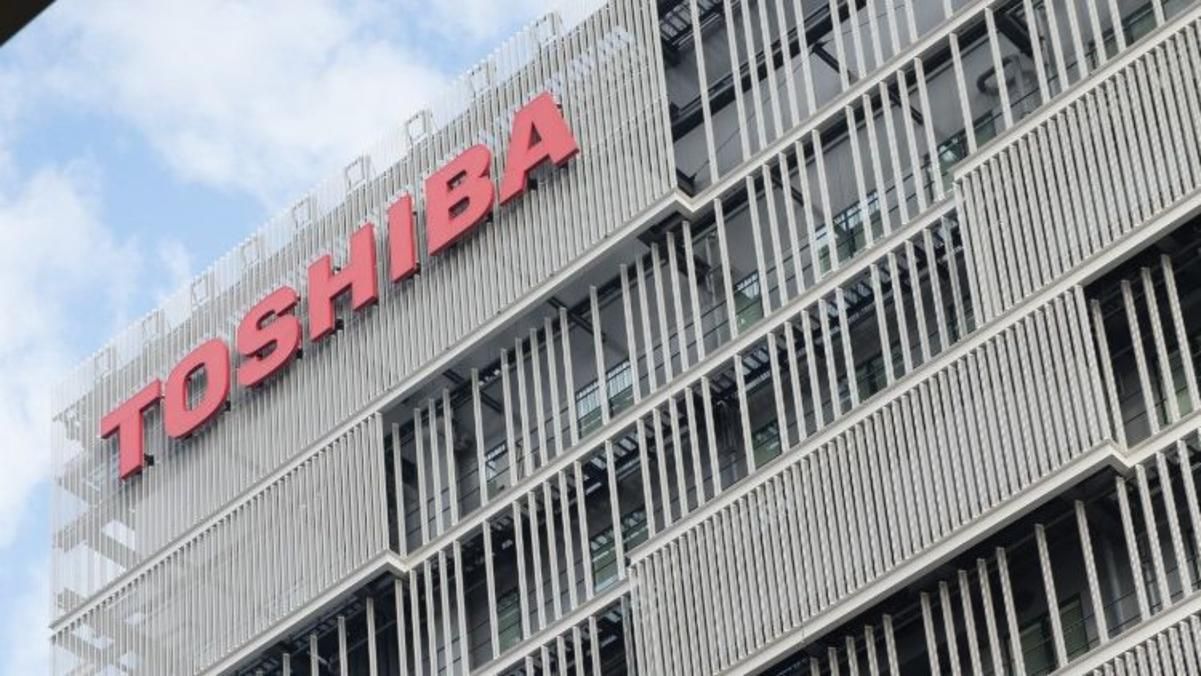Японская корпорация Toshiba приостанавливает инвестиции в Россию - Бизнес