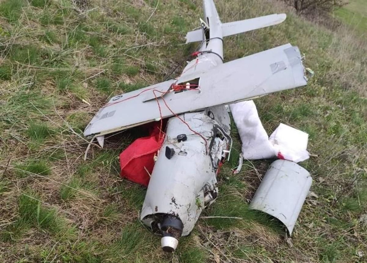 За добу ЗСУ збили 2 ворожі безпілотники: фото залишків - 24 Канал За добу ЗСУ збили 2 ворожі безпілотники: фото залишків - 24 Канал