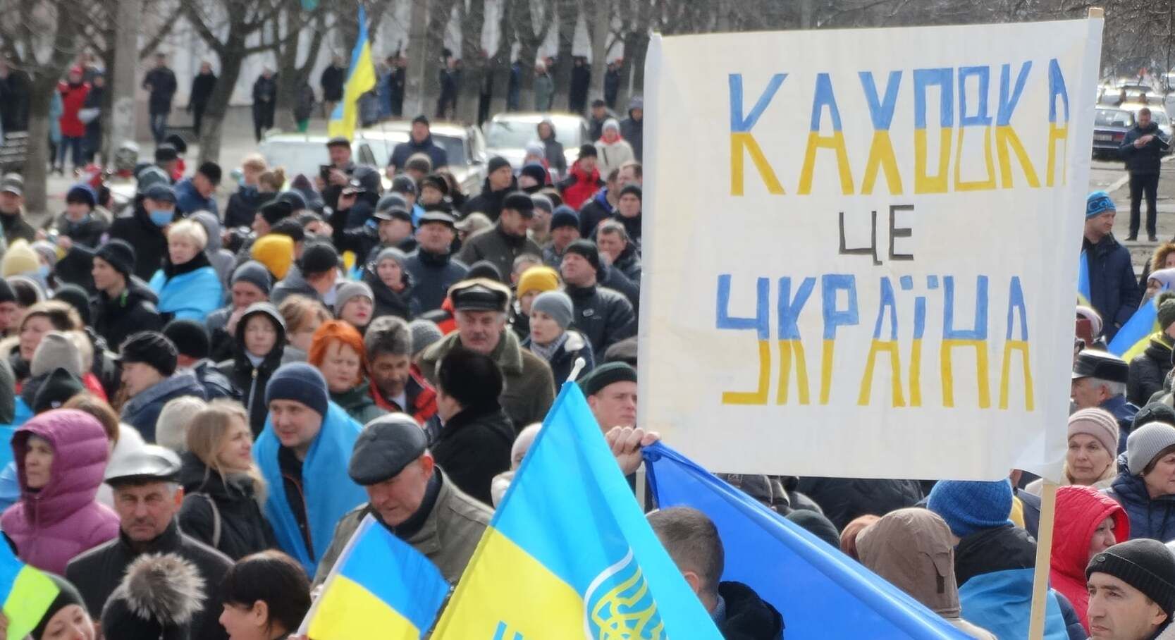 Готовятся к "референдуму": в Новой Каховке россияне запустили станки для печати бюллетеней
Готовятся к "референдуму": в Новой Каховке россияне запустили станки для печати бюллетеней