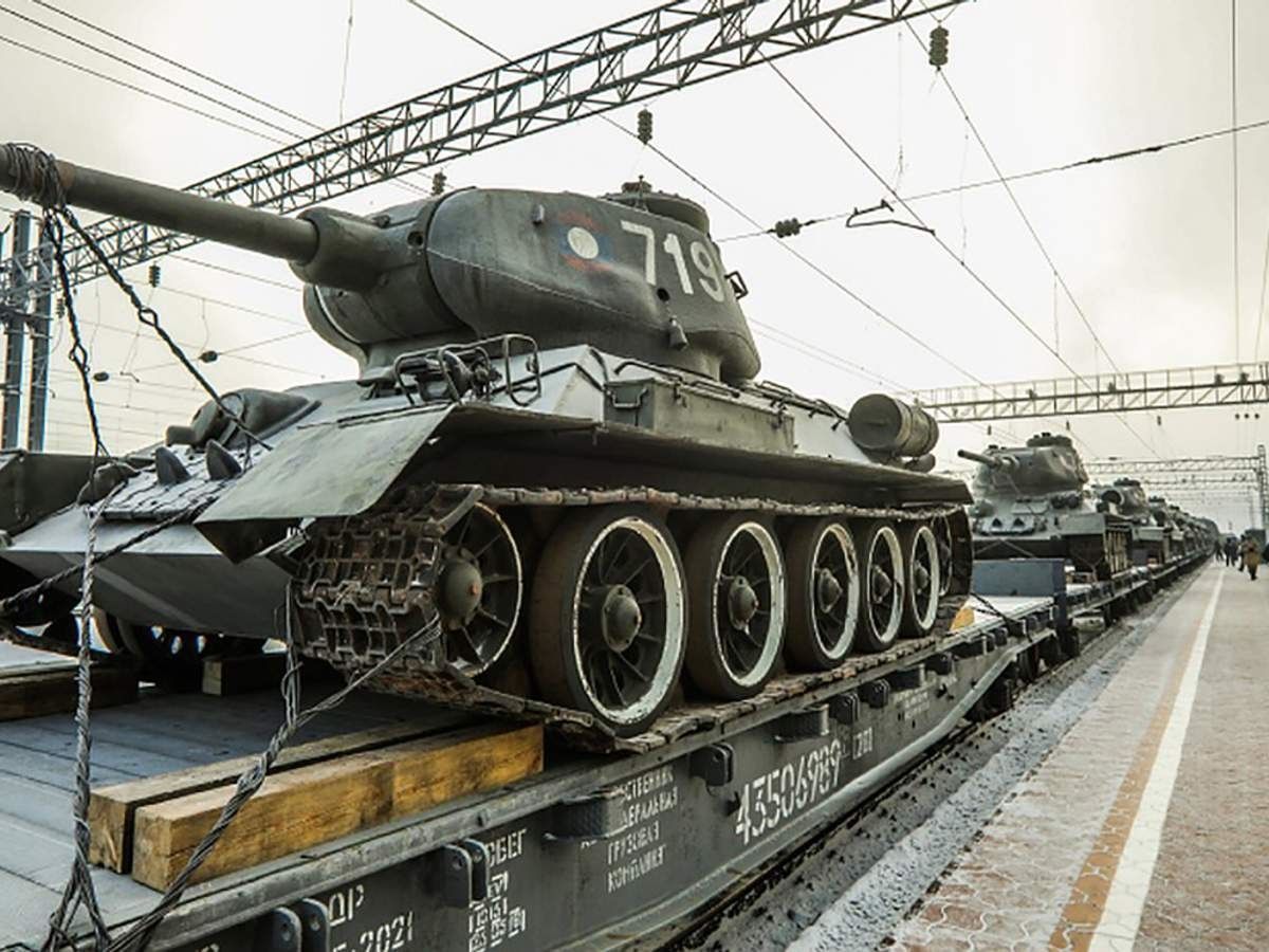 У Куп'янськ на Харківщині прибувають російські ешелони з озброєнням та військовою технікою - 24 Канал У Куп'янськ на Харківщині прибувають російські ешелони з озброєнням та військовою технікою - 24 Канал