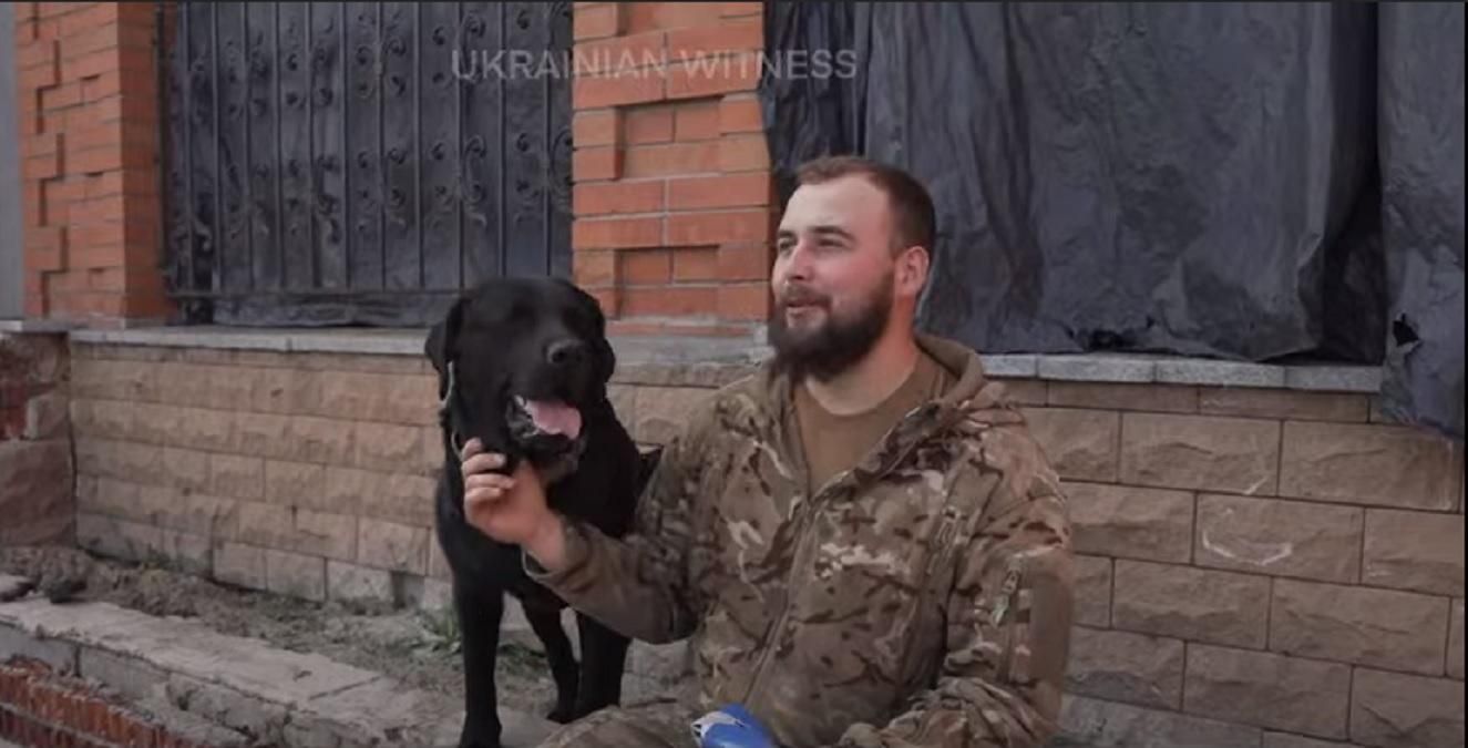 Красавчик на війні: історія собаки-захисника – дивіться відео