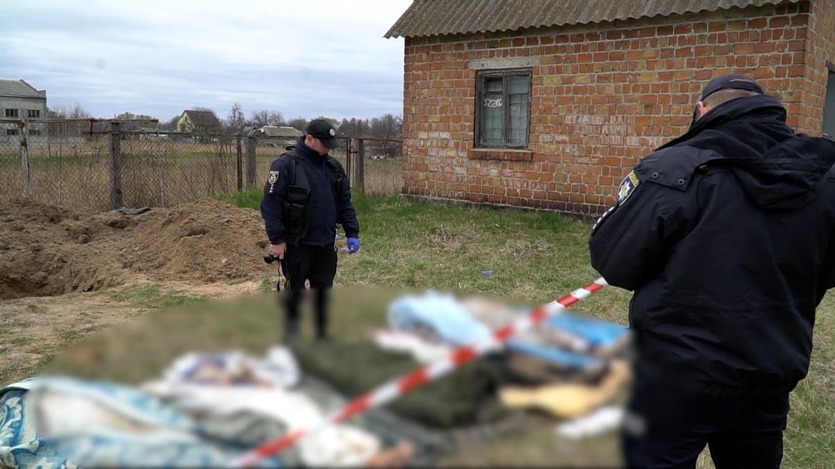 В Бородянке нашли еще 2 могилы с замученными украинцами: самой молодой жертве было всего 15 лет