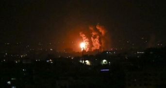 Израиль дважды за ночь атаковал ХАМАС в Секторе Газа в ответ на ракетный удар