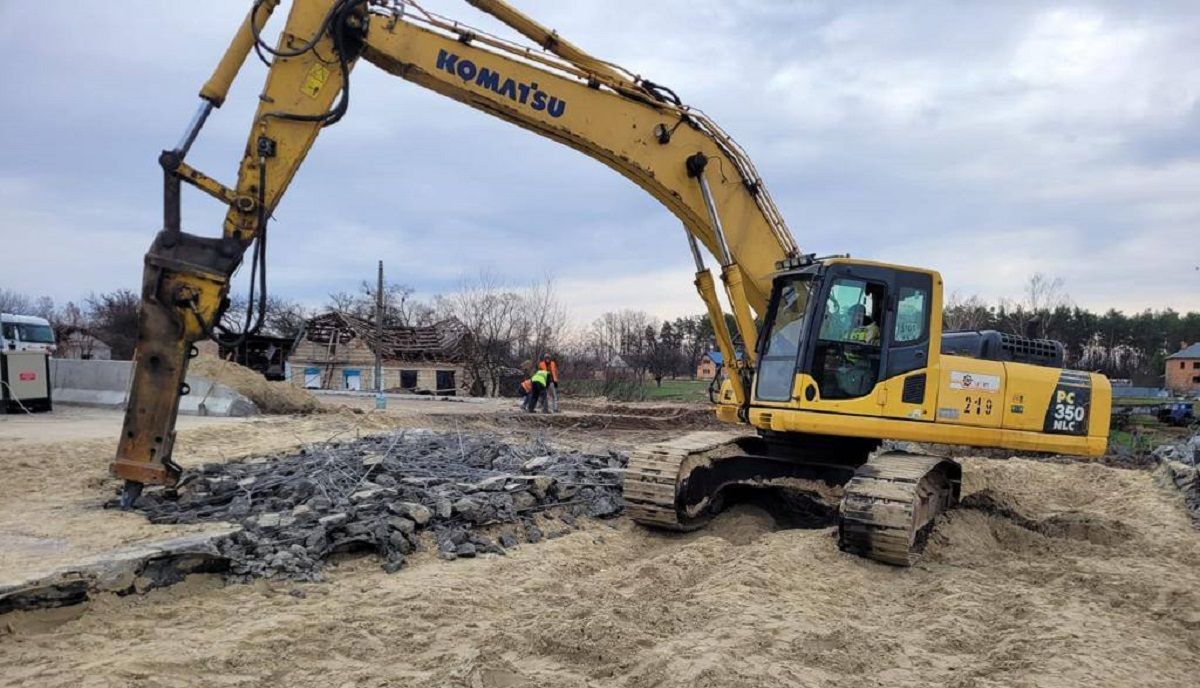 В Броварах возобновили электро- и водоснабжение, а в Ирпене прокладывают водопровод В Броварах возобновили электро- и водоснабжение, а в Ирпене прокладывают водопровод