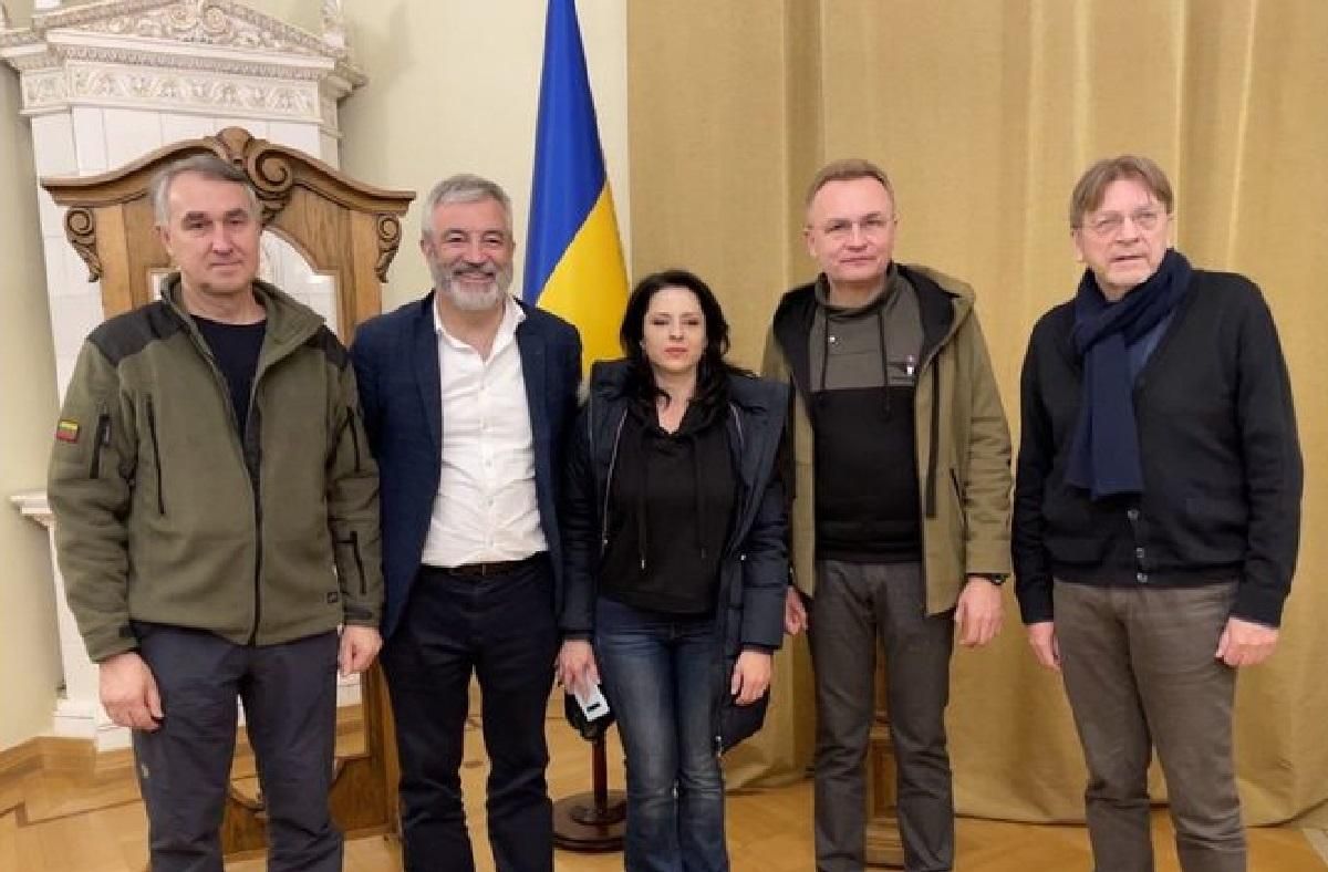 Садовий закликав Європарламент долучитись до будівництва реабілітаційного центру у Львові Садовий закликав Європарламент долучитись до будівництва реабілітаційного центру у Львові