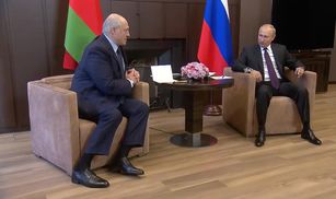 Як і чому Лукашенко намагається відмежуватися від Росії
