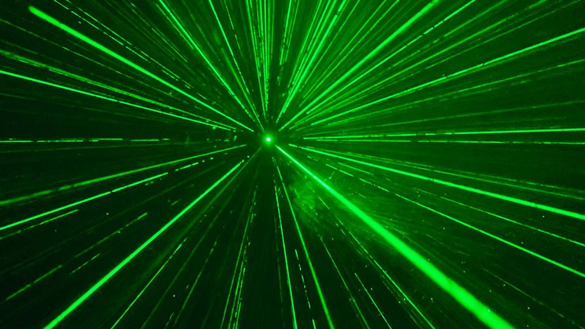 США испытали боевой высокоэнергетический лазер, сбив им крылатую ракету США испытали боевой высокоэнергетический лазер, сбив им крылатую ракету