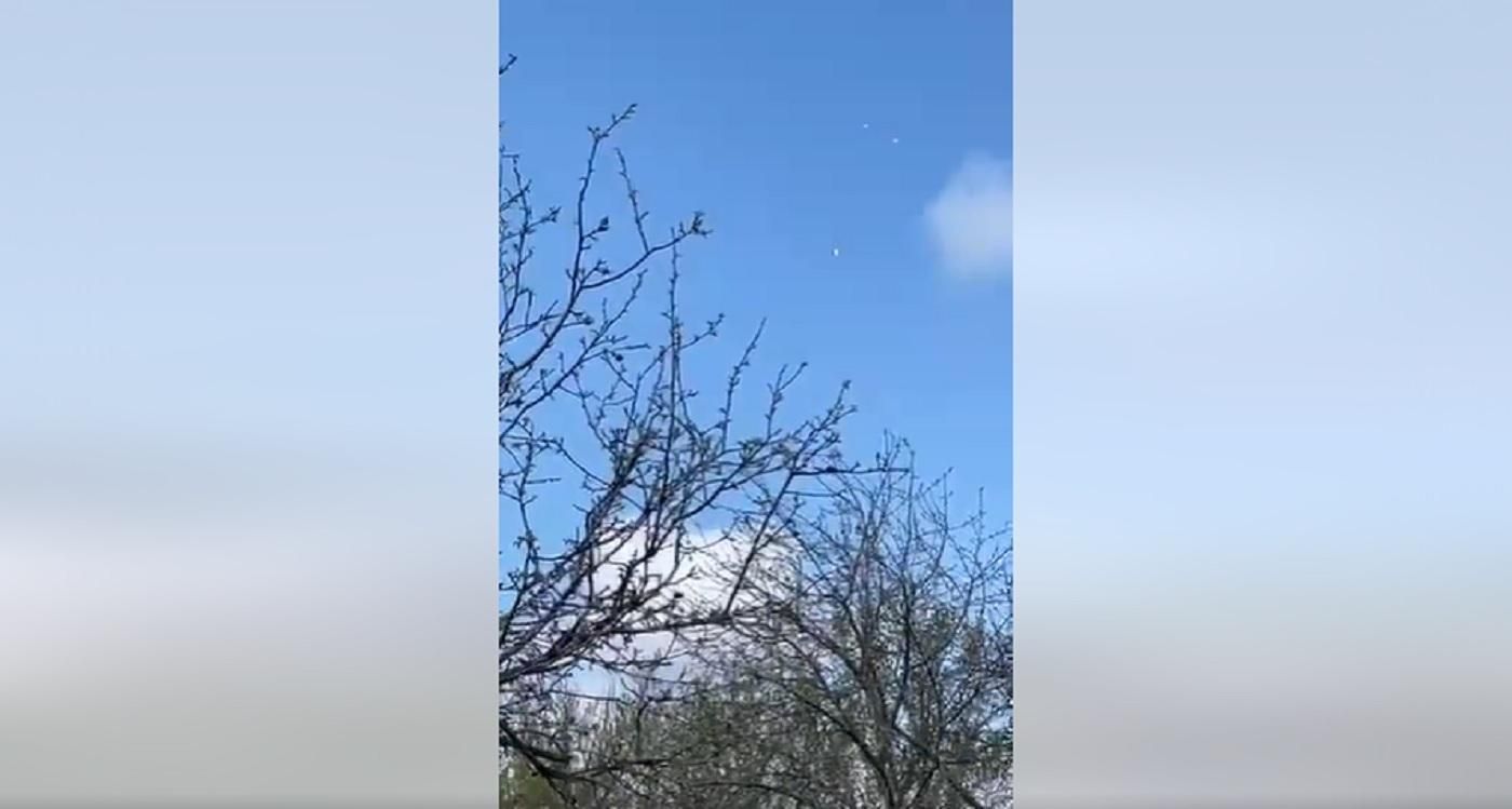 ВСУ сбили самолет российских оккупантов на Изюмском направлении: пилотов ищут ВСУ сбили самолет российских оккупантов на Изюмском направлении: пилотов ищут