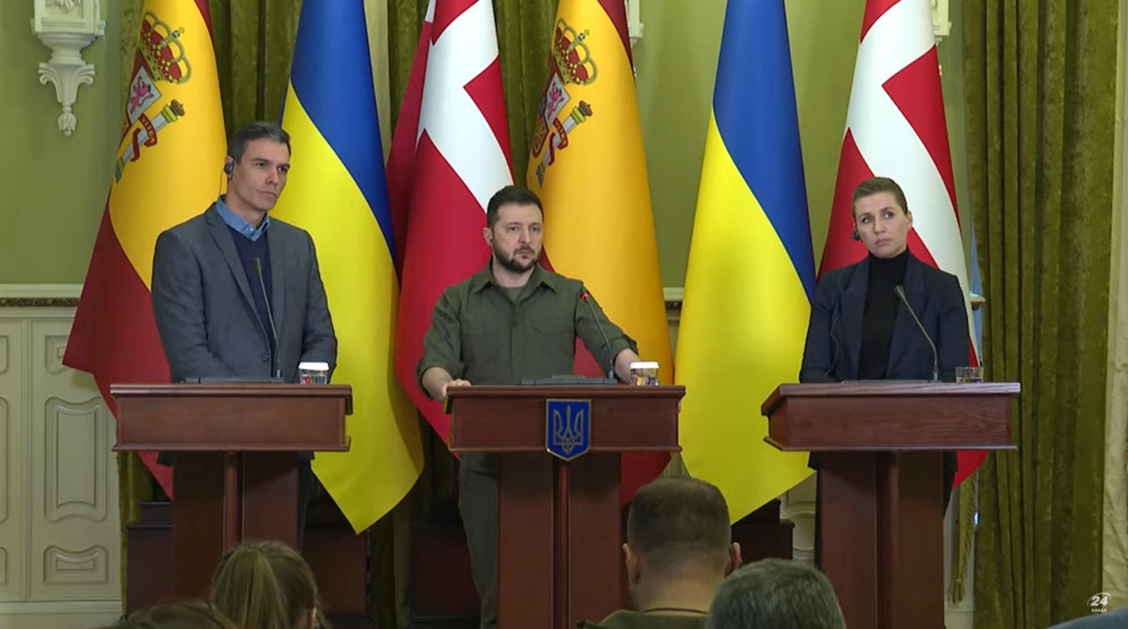 Україна готується до військового шляху розблокування Маріуполя, – Зеленський Україна готується до військового шляху розблокування Маріуполя, – Зеленський