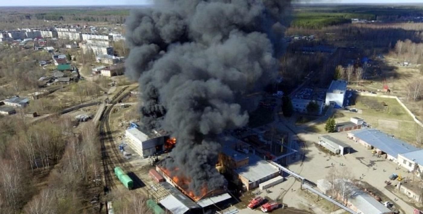 Россия в огне: вслед за институтом, где разрабатывали "Искандеры", вспыхнул химзавод