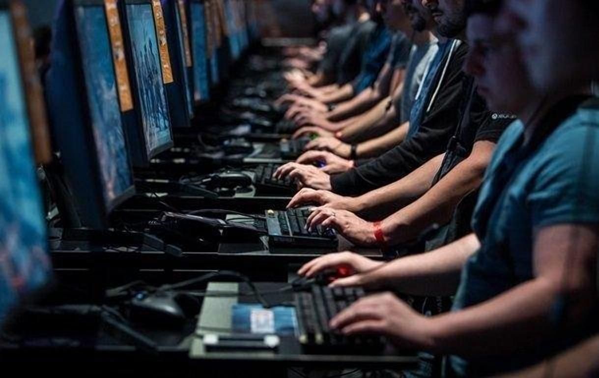 СБУ накрыла мощные ботофермы в Запорожье и Киеве