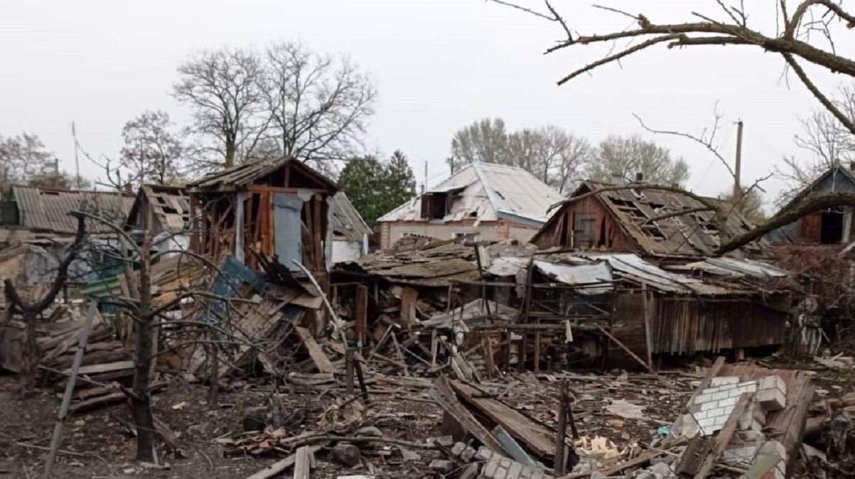 Внаслідок ворожого авіанальоту у Барвінковому на Харківщині загинула жінка