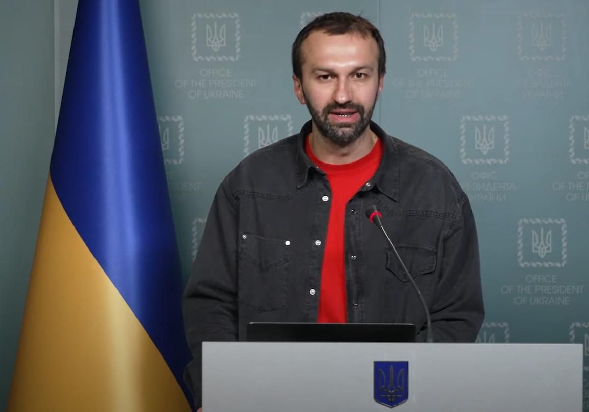 У вкидах про розкрадену гуманітарку "стирчать вуха" з Росії, – Лещенко У вкидах про розкрадену гуманітарку "стирчать вуха" з Росії, – Лещенко