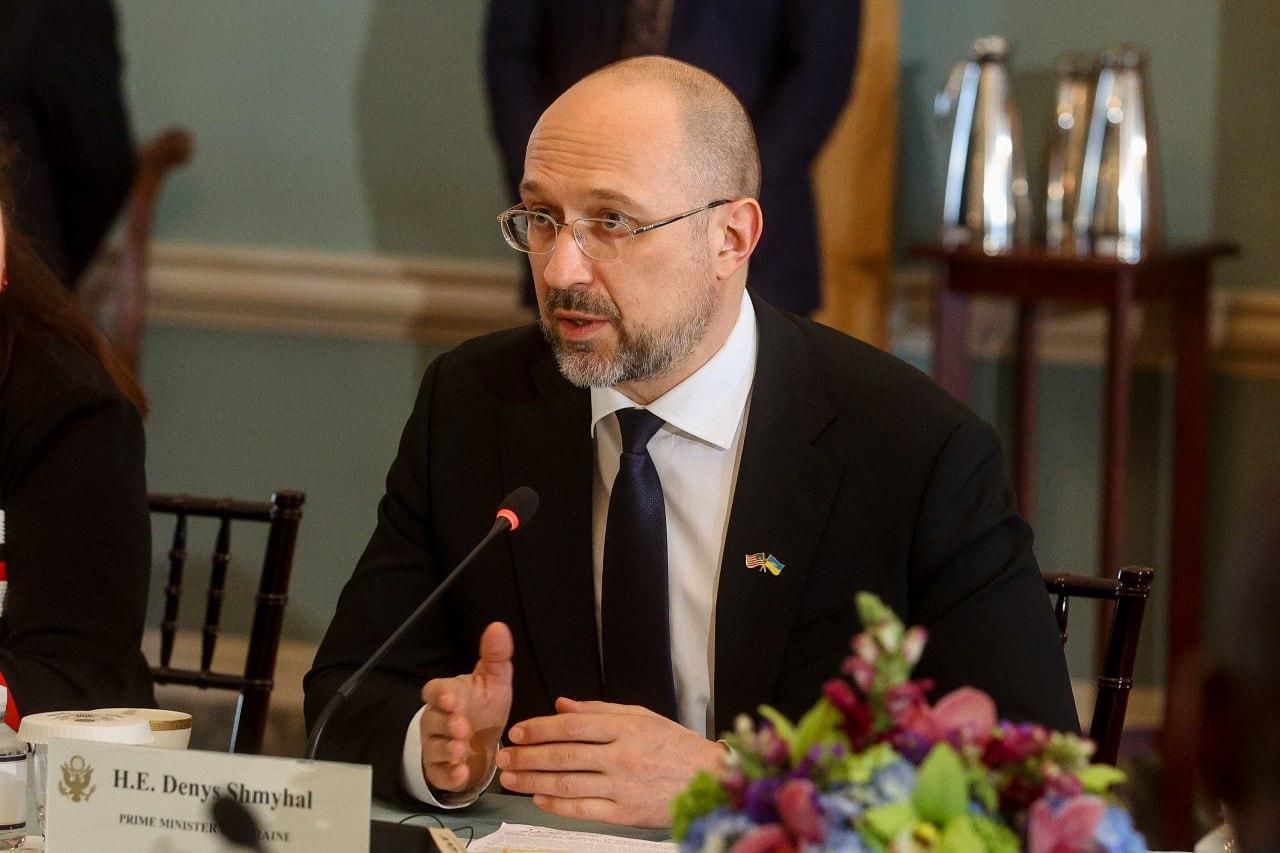 Шмыгаль рассказал, чего удалось добиться делегации Украины за 2 дня работы в Вашингтоне Шмыгаль рассказал, чего удалось добиться делегации Украины за 2 дня работы в Вашингтоне