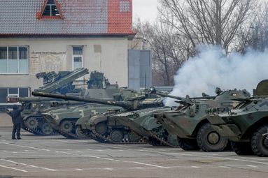 Оккупанты готовятся к наступлению и перебрасывают на восток Украины все войска из Беларуси