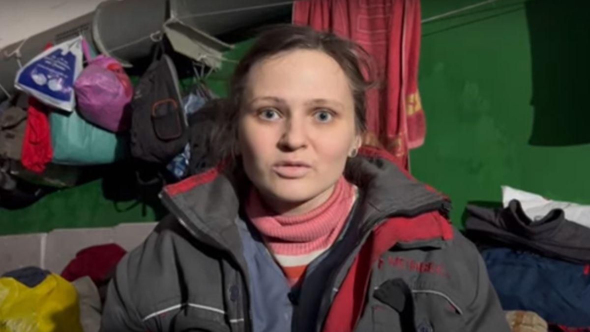 Діти бояться навіть сходити в туалет, – жителька Маріуполя про ситуацію на "Азовсталі" Діти бояться навіть сходити в туалет, – жителька Маріуполя про ситуацію на "Азовсталі"