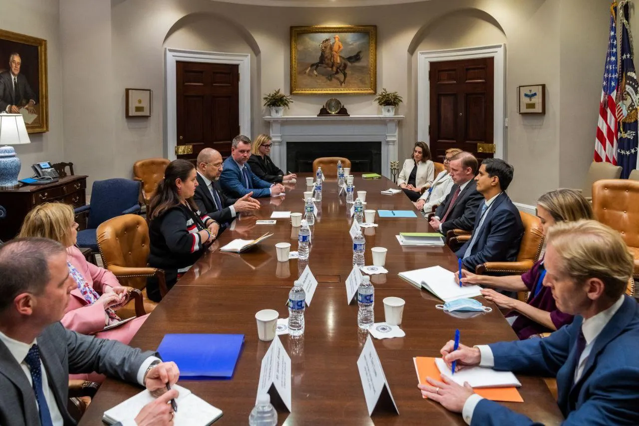 Шмигаль и Салливан Шмигаль и Салливан