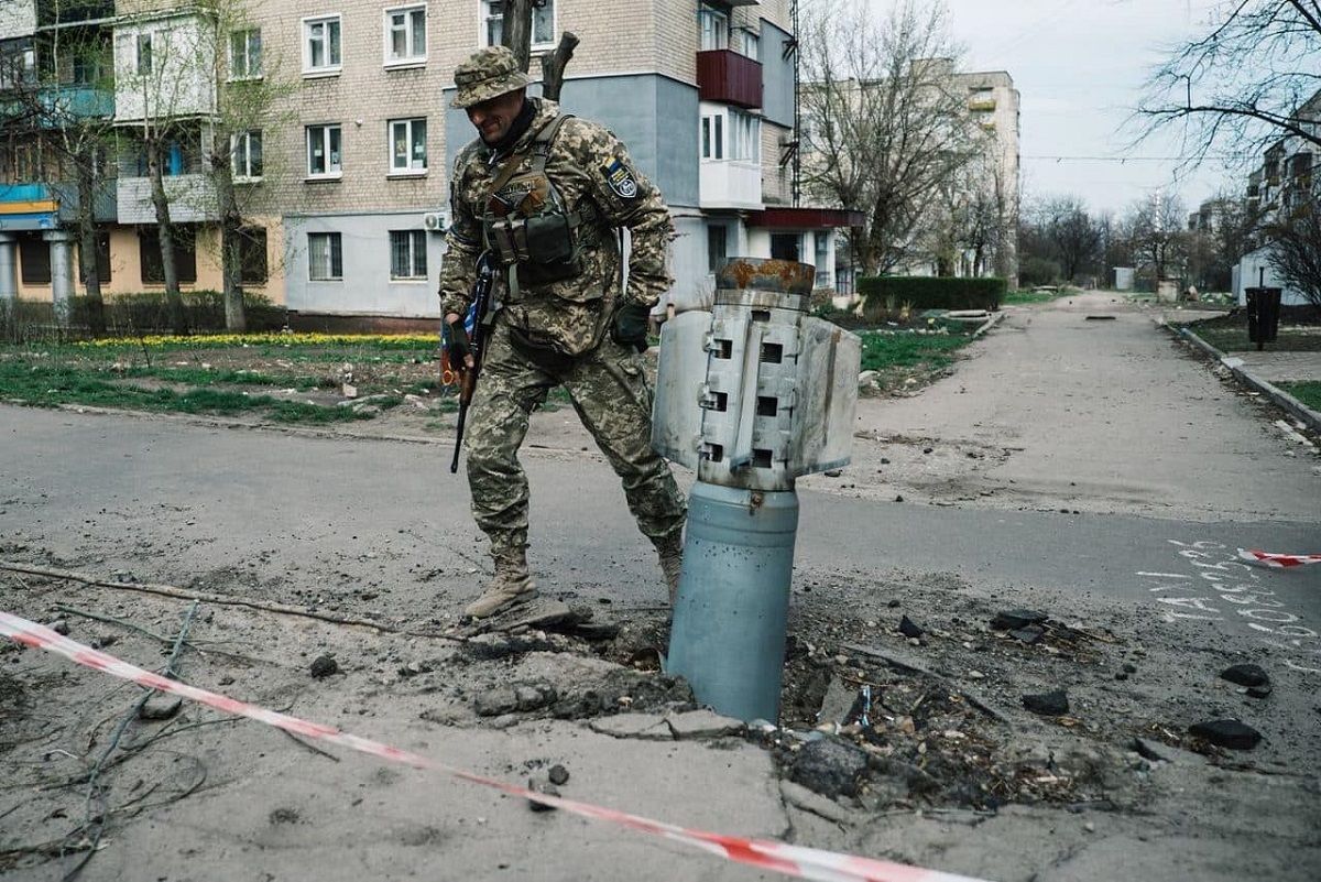 На Сумщині російські окупанти провокативно обстрілюють прикордонні райони