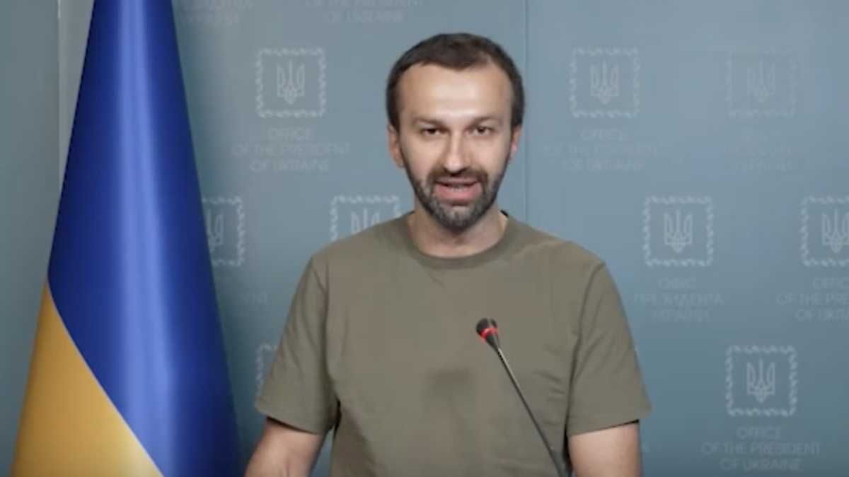 Россия распространила циничный фейк о срыве "националистами" эвакуации из Мариуполя Россия распространила циничный фейк о срыве "националистами" эвакуации из Мариуполя