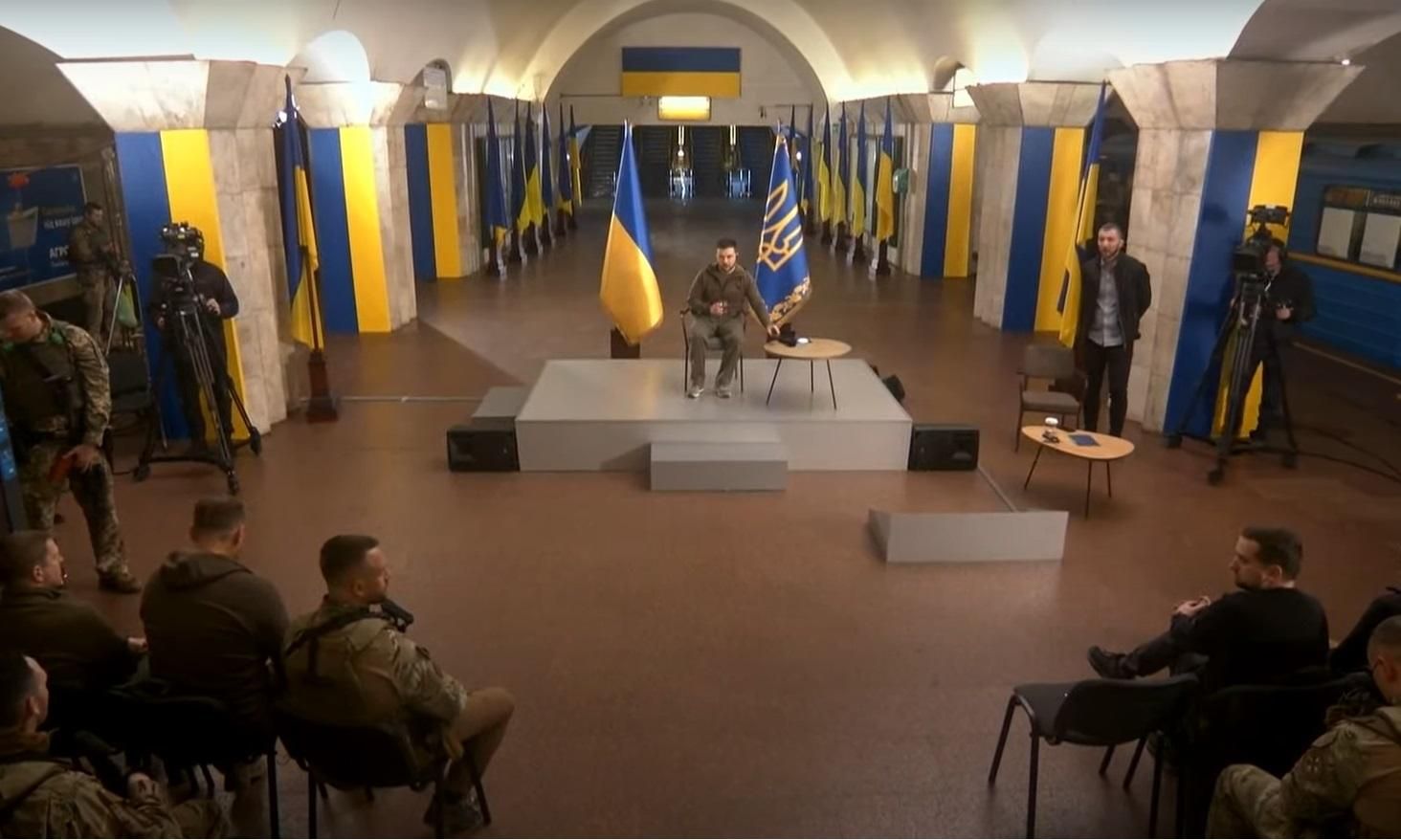 Зеленский дал пресс-конференцию в метро Киева: полное видео Зеленский дал пресс-конференцию в метро Киева: полное видео