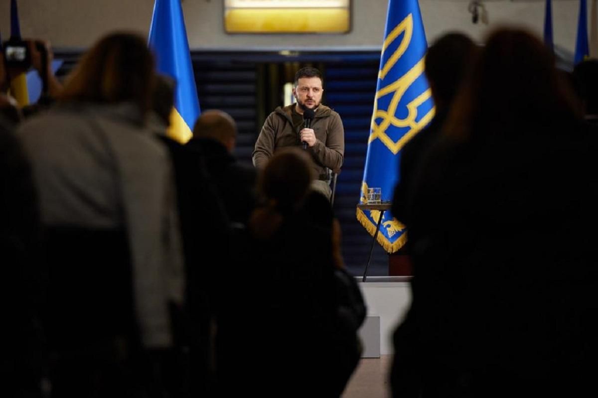 Байдуже, де буде трибунал, важливо, скільком дадуть довгий термін за ґратами, – Зеленський Байдуже, де буде трибунал, важливо, скільком дадуть довгий термін за ґратами, – Зеленський