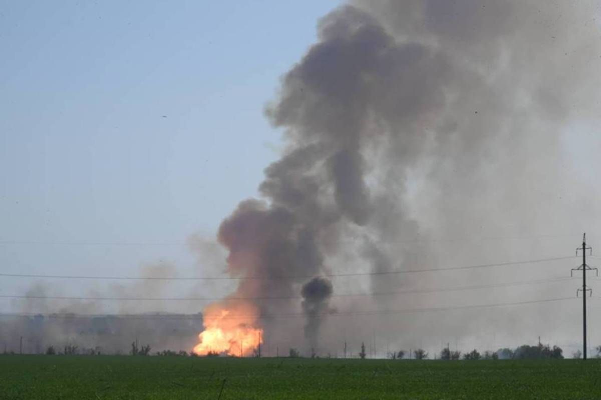 Ракетные удары по области Львова: пожары в Золочевском районе