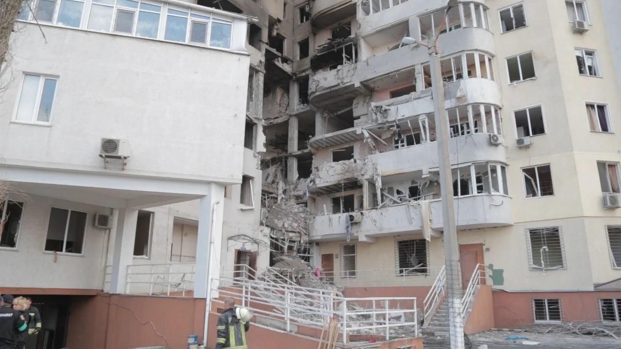 Як Росія замітала сліди ударів по Одесі: дослідження Центру стратегічних комунікацій Як Росія замітала сліди ударів по Одесі: дослідження Центру стратегічних комунікацій