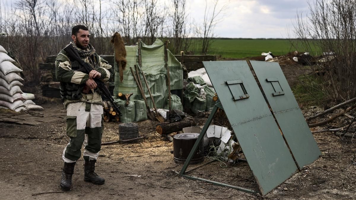 Замість поранених везли майно українців: росіяни залишили на полі бою тисячі поранених солдатів Замість поранених везли майно українців: росіяни залишили на полі бою тисячі поранених солдатів