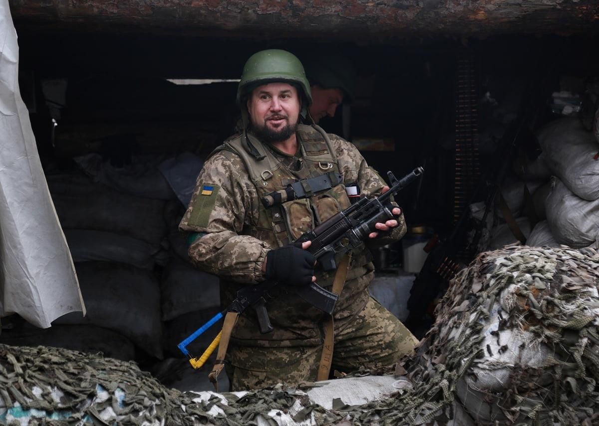 Истребим всю нечисть, – воин "Якуб" потерял на войне сына, но дальше борется с врагом Истребим всю нечисть, – воин "Якуб" потерял на войне сына, но дальше борется с врагом