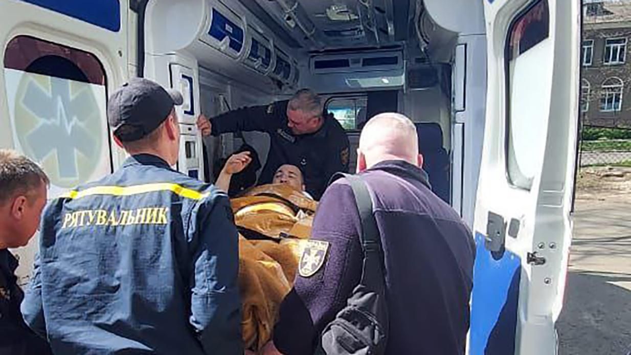 Командир спасателей получил осколочные ранения при ликвидации пожара в Лимане