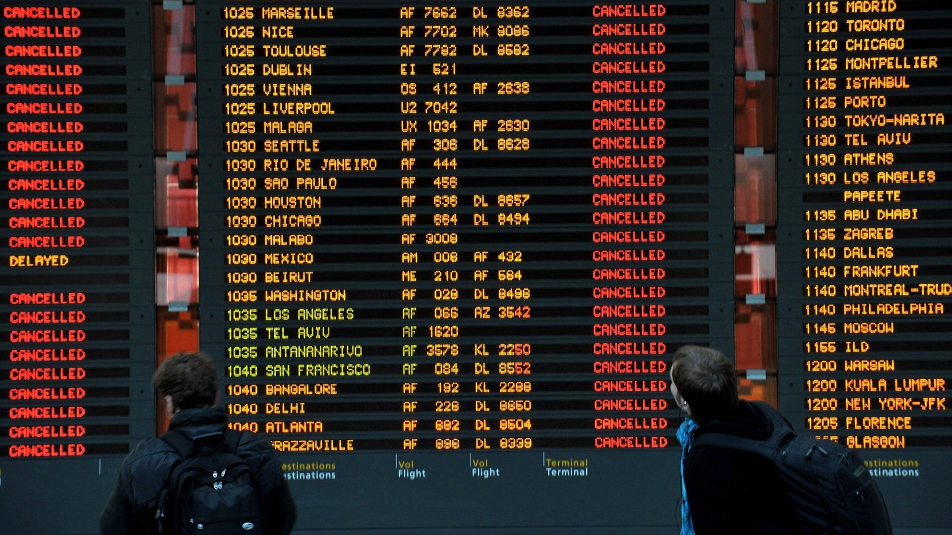 В Европе ожидаются массовые отмены авиарейсов В Европе ожидаются массовые отмены авиарейсов