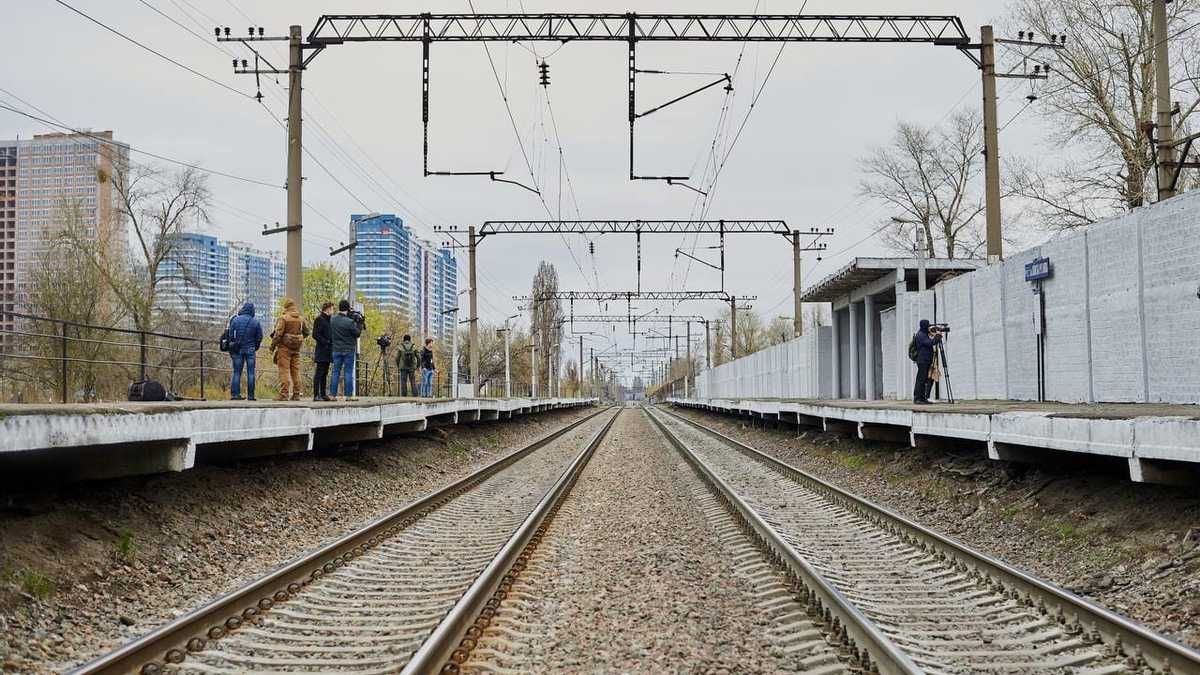 Нарешті відновлено залізничне сполучення: зі Сум до Києва щоденно курсуватиме поїзд Нарешті відновлено залізничне сполучення: зі Сум до Києва щоденно курсуватиме поїзд
