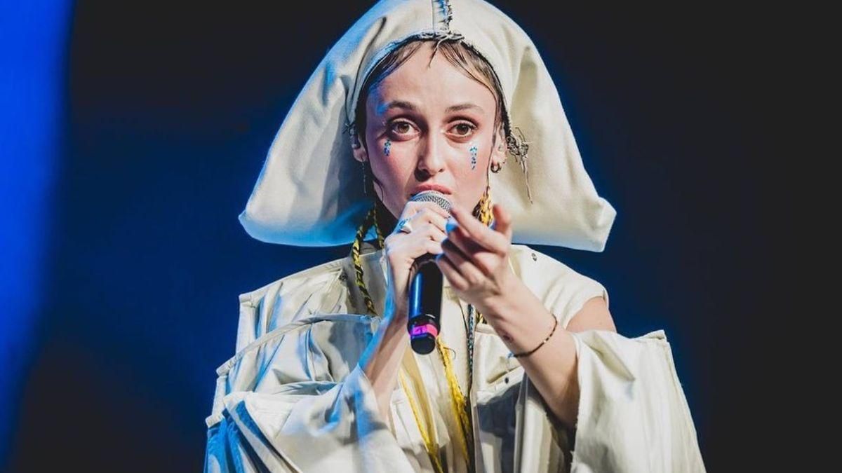 Alina Pash заспівала "Тіні забутих предків" на благодійному концерті у Варшаві: відео виступу