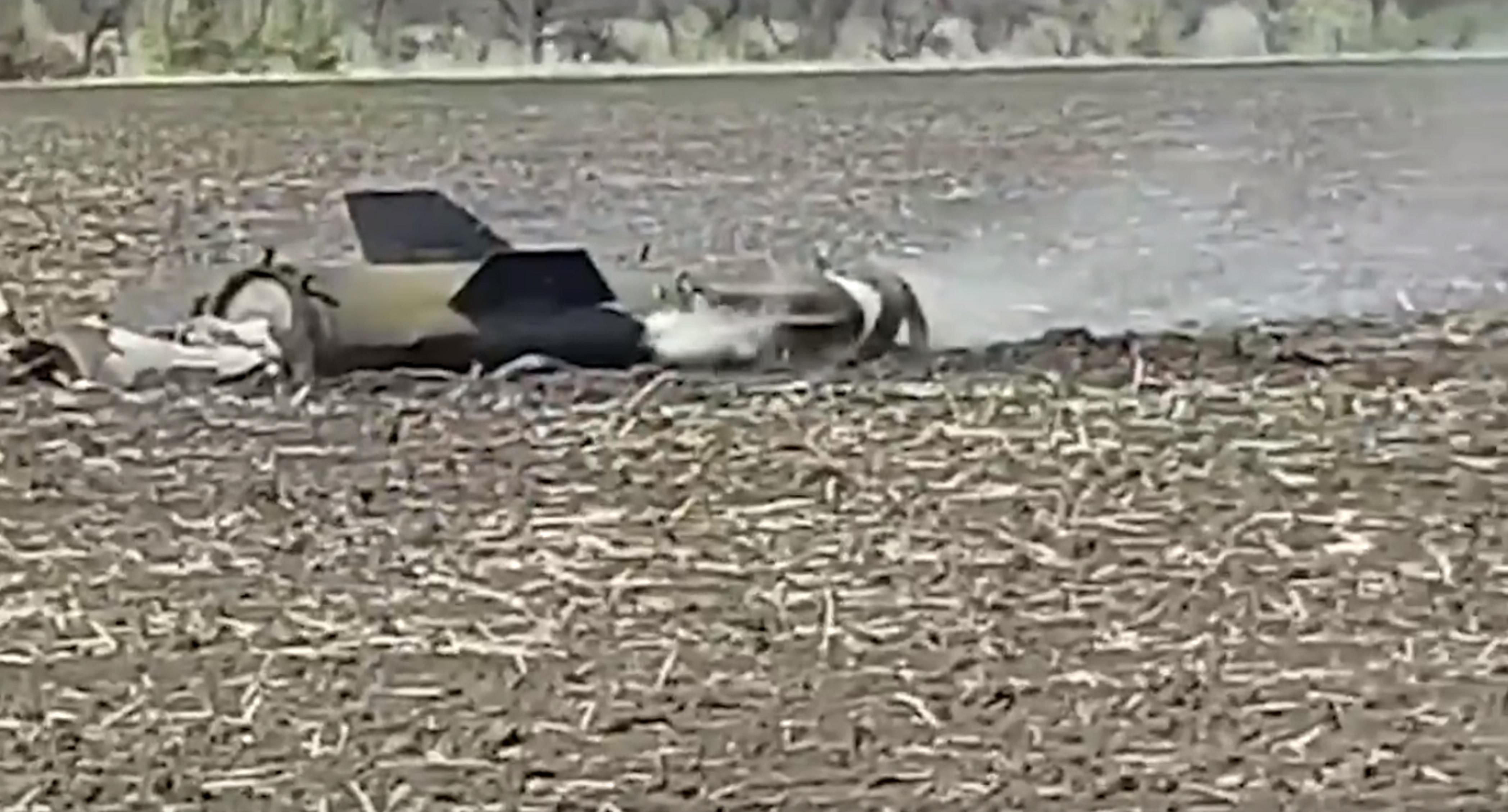 Збили з "Ігли": на Дніпропетровщині показали уламки знищеної російської ракети Збили з "Ігли": на Дніпропетровщині показали уламки знищеної російської ракети