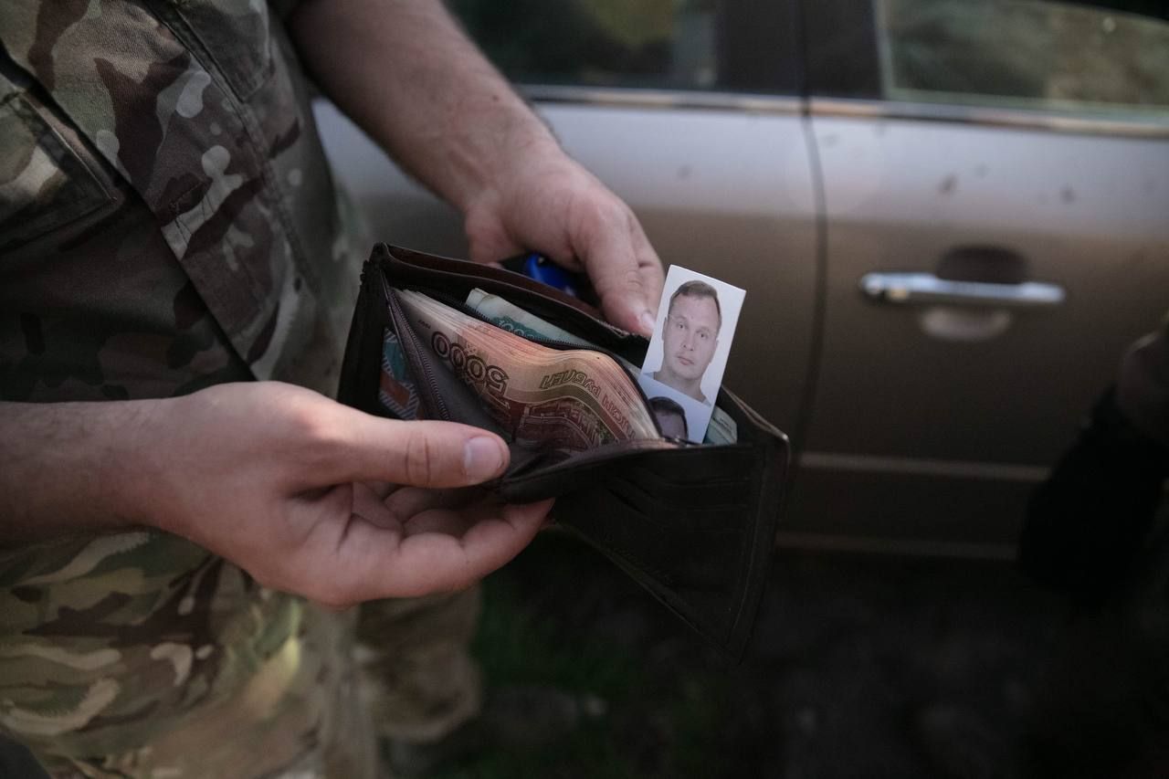 "Сдали все, что знали": азовцы отбили атаку россиян возле Гуляйполя и взяли пленных "Сдали все, что знали": азовцы отбили атаку россиян возле Гуляйполя и взяли пленных