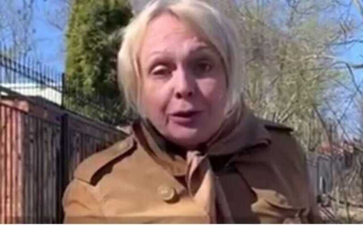 У Швеції літня росіянка накинулася на українку: розірвала прапор й кричала, що "дасть по морді" - 24 Канал