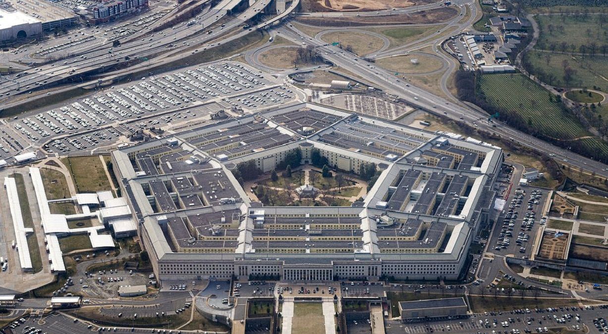 Пентагон создал в Германии центр контроля за военной помощью Украине Пентагон создал в Германии центр контроля за военной помощью Украине