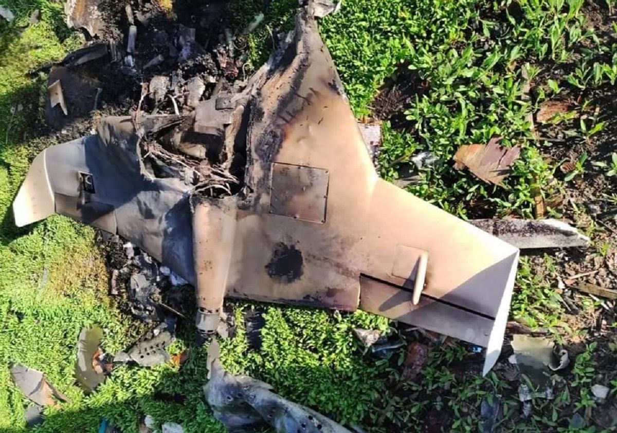 Бойцы ВСУ успешно дезориентировали и уничтожили высокоточный вражеский беспилотник Бойцы ВСУ успешно дезориентировали и уничтожили высокоточный вражеский беспилотник