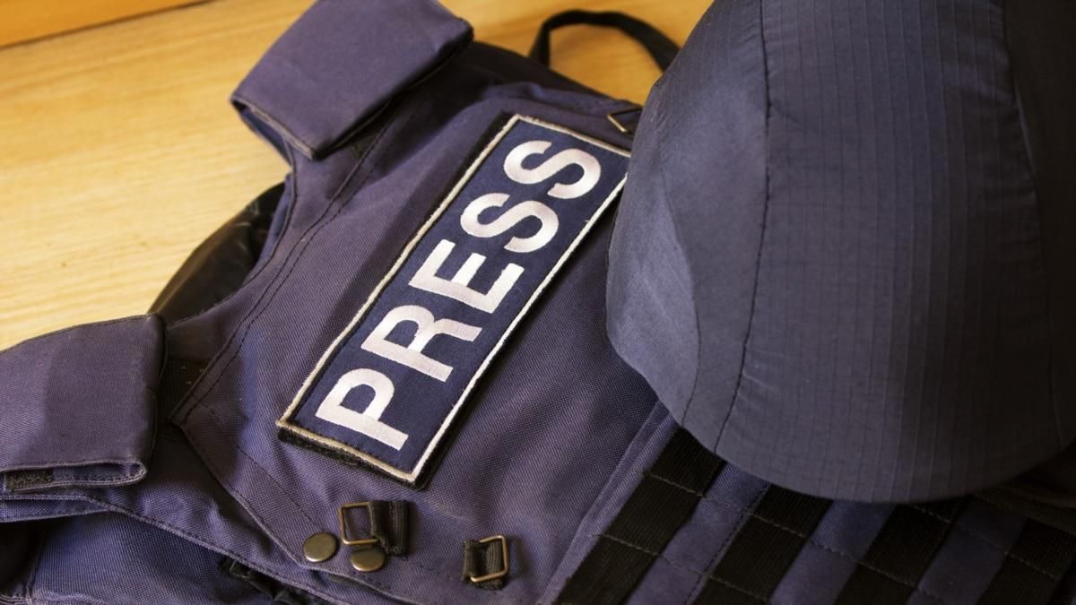 Журналистам разрешили показывать последствия обстрелов военных объектов с задержкой в 12 часов Журналистам разрешили показывать последствия обстрелов военных объектов с задержкой в 12 часов