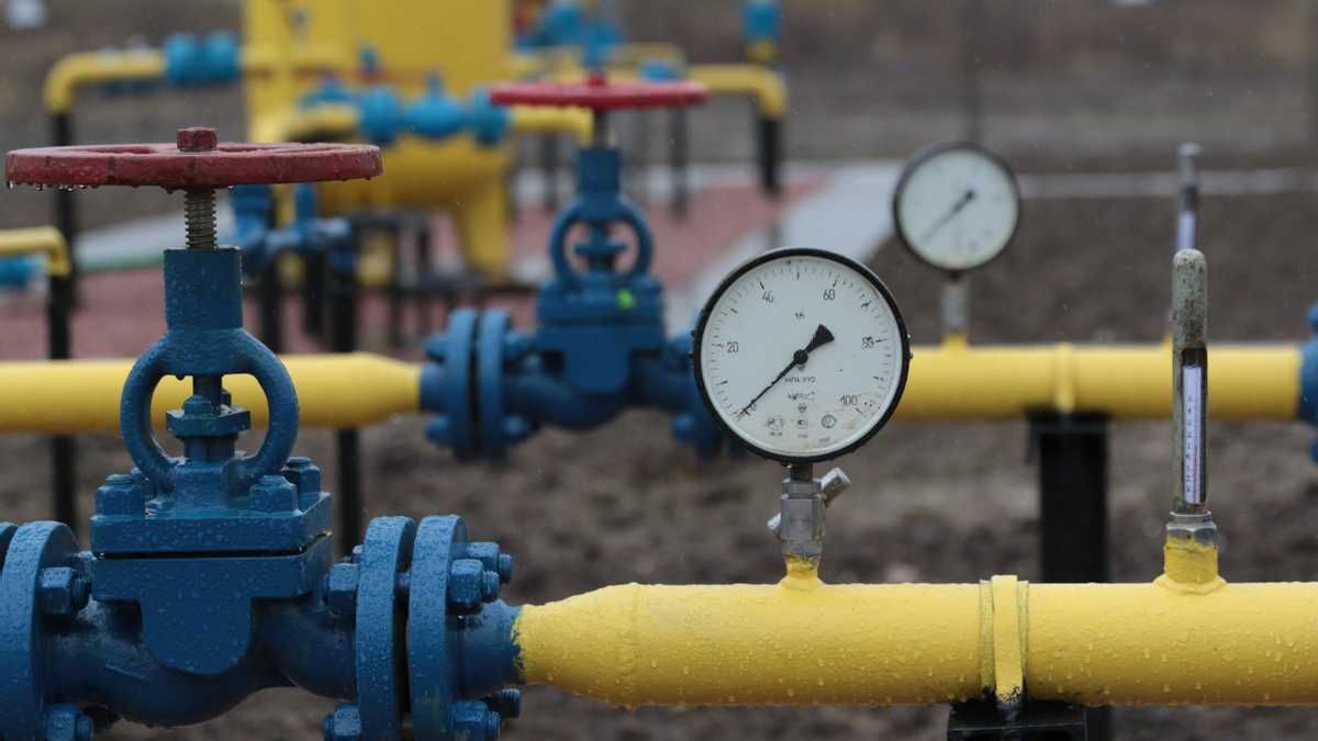 Окупанти пошкодили газорозподільчу систему в Слатиному на Харківщині Окупанти пошкодили газорозподільчу систему в Слатиному на Харківщині