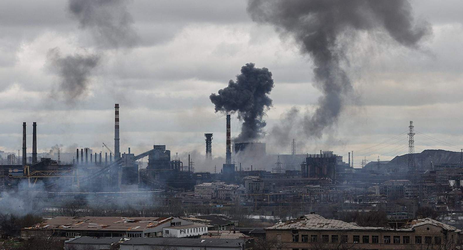 Вибач, малеча, – оборонець Маріуполя повідомив про смерть дівчинки на "Азовсталі" Вибач, малеча, – оборонець Маріуполя повідомив про смерть дівчинки на "Азовсталі"